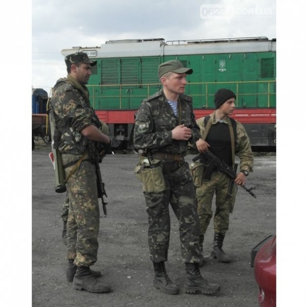 На Схід України «стягують» танки та БТРи. ФОТО. ВІДЕО