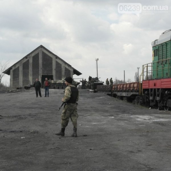 На Схід України «стягують» танки та БТРи. ФОТО. ВІДЕО