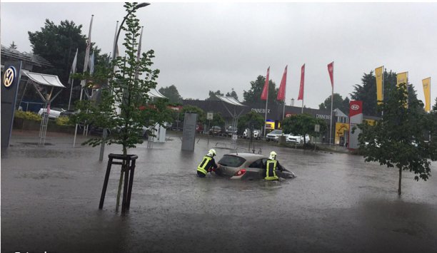 Берлін пішов під воду через зливу