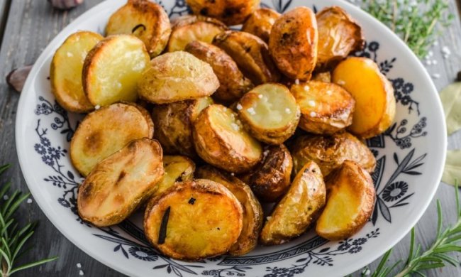 Як приготувати молоду картоплю: ТОП-5 рецептів від ВолиньPost