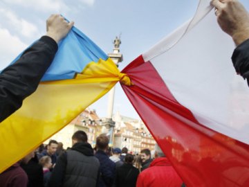 Скільки саме допомоги Польща надала Україні за час війни