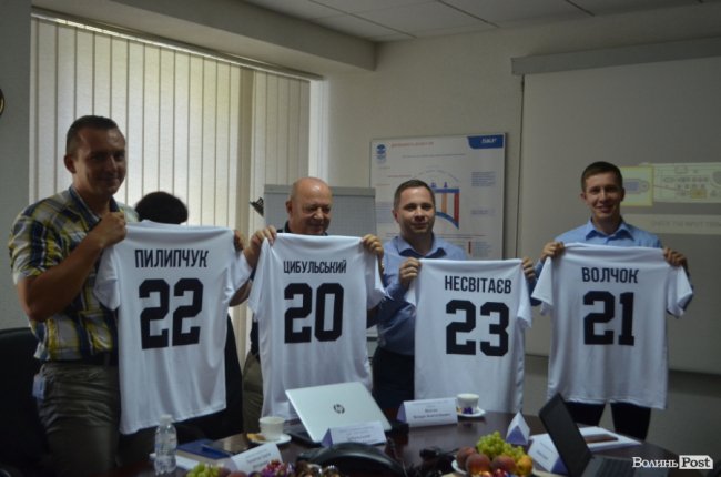 Футболісти луцького «Підшипника» підкорювали найбільший у світі юнацький чемпіонат*