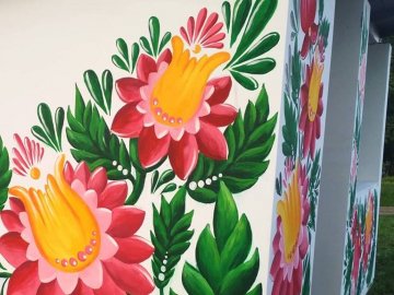 «Заквітчана» зупинка з'явилася в одному з волинських сіл