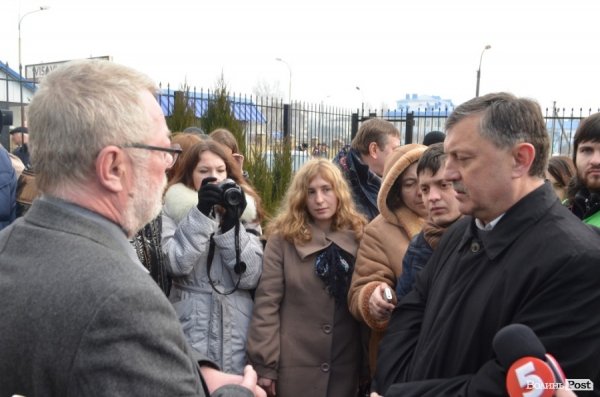 Активісти луцького Майдану попросили в Євросоюзу санкцій проти «репресантів». ФОТО
