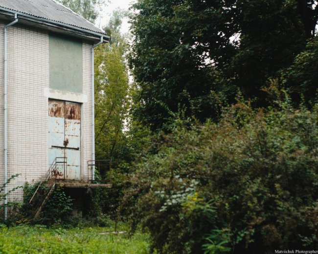 Волинський фотограф поділився нетиповими світлинами селища під Луцьком. ФОТО