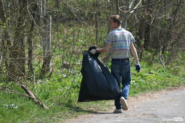 Луцьк прибирали від сміття. ФОТО