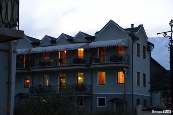 До Дня міста. Вечірній Луцьк. ФОТО