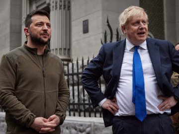 Джонсон залишається прем’єром Британії