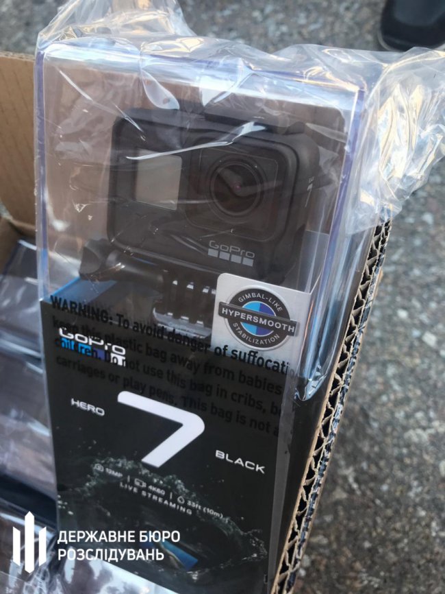 Митники «Ягодина» можуть бути причетні до незаконного перевезення товарів на  550 тисяч доларів, – ДБР