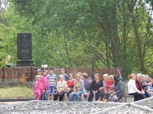 На Ковельщині спорудили Меморіал пам'яті невинно загиблим євреям. ФОТО