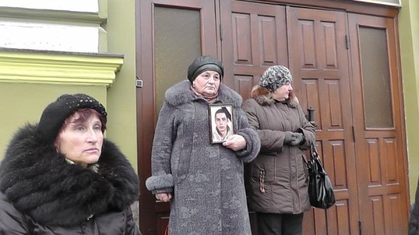 У Луцьку пікетували прокуратуру Волині. ФОТО. ВІДЕО