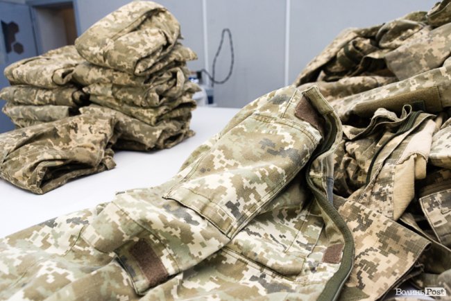 Чому брудну куртку, пальто чи пуховик варто віддати до екопральні і як це зробити у Луцьку*