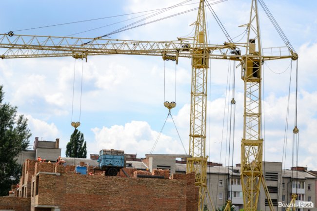 Фотозвіт із будівництва найяскравішого житлового комплексу Луцька* 