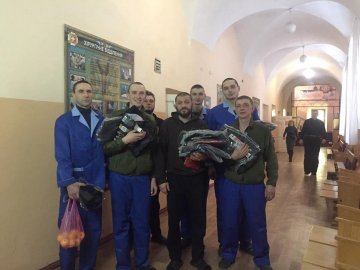 У госпіталі ніби день відкритих дверей: волиняни підтримали поранених воїнів