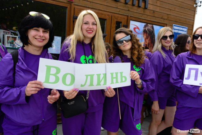 Мирна армія: десантниць Жіночого руху «За майбутнє» навчали, як захищати себе фізично та морально