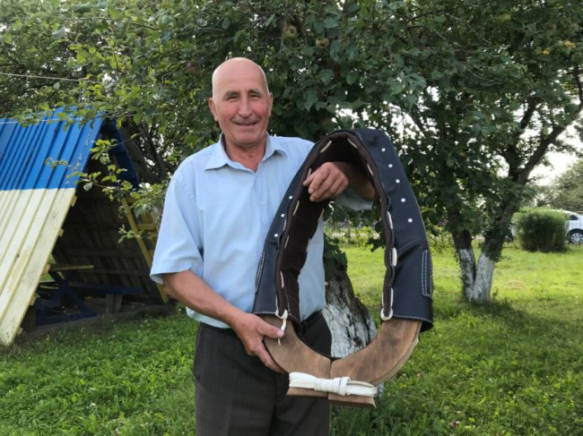 Хомути, які виготовляє волинянин, мають успіх навіть за кордоном 