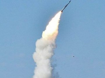 Росіяни випустили по сходу України 12 ракет: 9 збила ППО