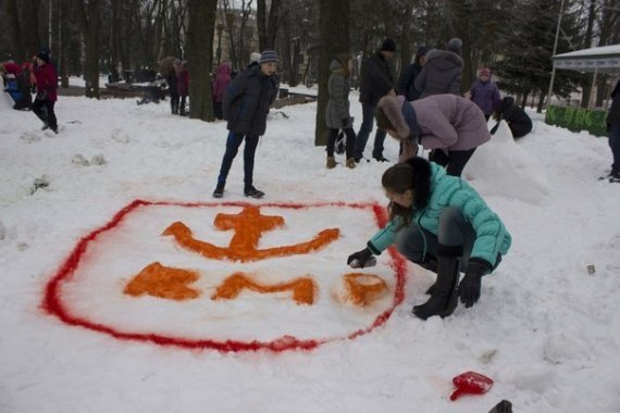 У Вінниці зліпили майже 300 сніговиків. ФОТО