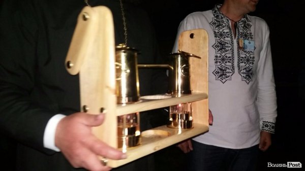 Луцьк - з Благодатним вогнем. ФОТО