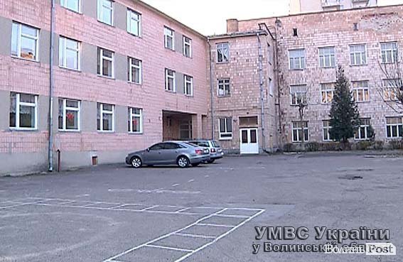 Інспектори ДАІ провели профілактичний рейд поблизу гімназії №4. ФОТО