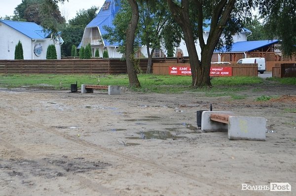 У Луцьку завершують реконструкцію Теремнівських ставків. ФОТО