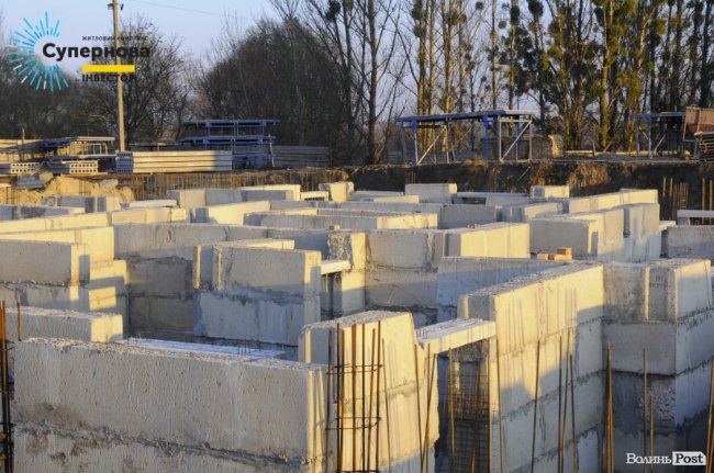 Звіт з будівництва ЖК «Супернова»: у четвертому будинку встановлюють вікна*