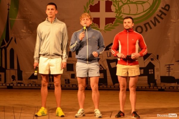 «Горохівський весільний лімузин, щоб розвернутися, їде в Луцьк», ‒ кавеенщики. ФОТО