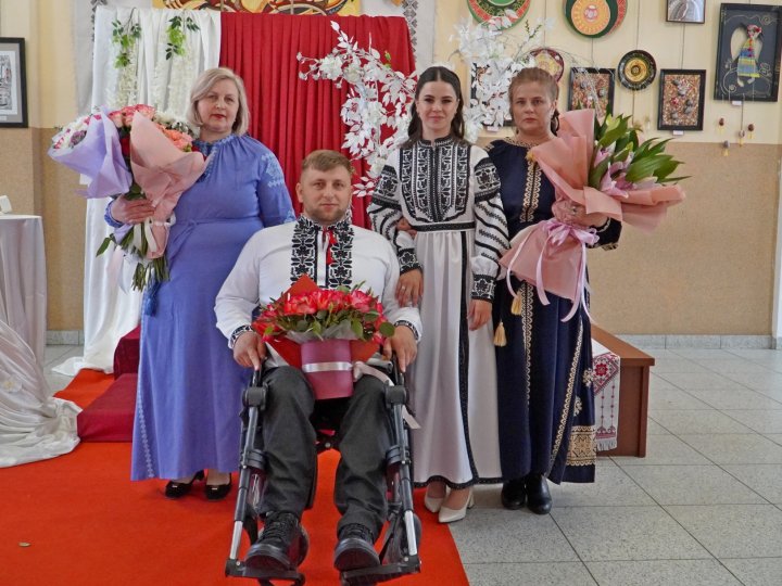 На  Волині побралися ветеран війни Олександр з коханою Юлією. ФОТО