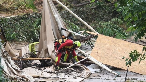 Повінь у Франції: евакуюють тисячі людей