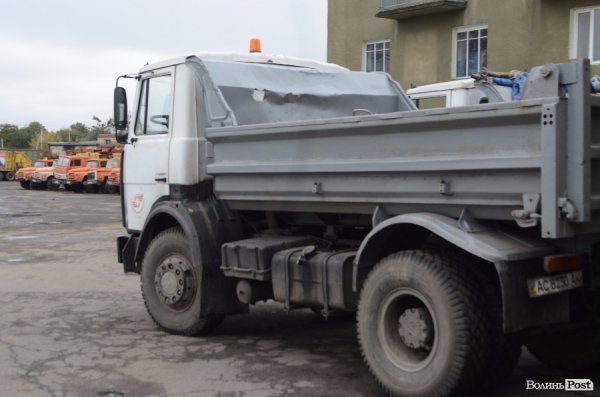 До Луцька їдуть ще два вагони солі. ФОТО