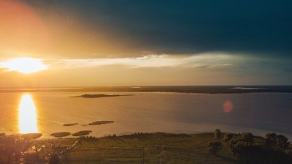 Опублікували вражаючі світлини вечірнього Світязю. ФОТО