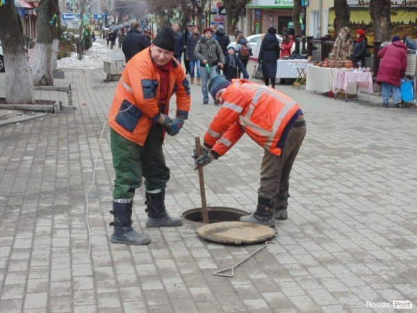 Майдан у Луцьку: Віче і хода на ДПЗ. ФОТО