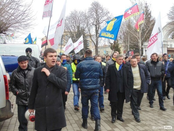 Майдан у Луцьку: Віче і хода на ДПЗ. ФОТО