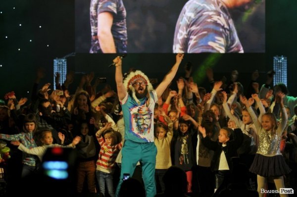 Концерт на «Міс принцеса України» в Луцьку: «А.Р.М.І.Я.», «Дзідзьо», діти