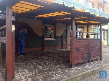 У Нововолинську вночі підпалили літнє кафе