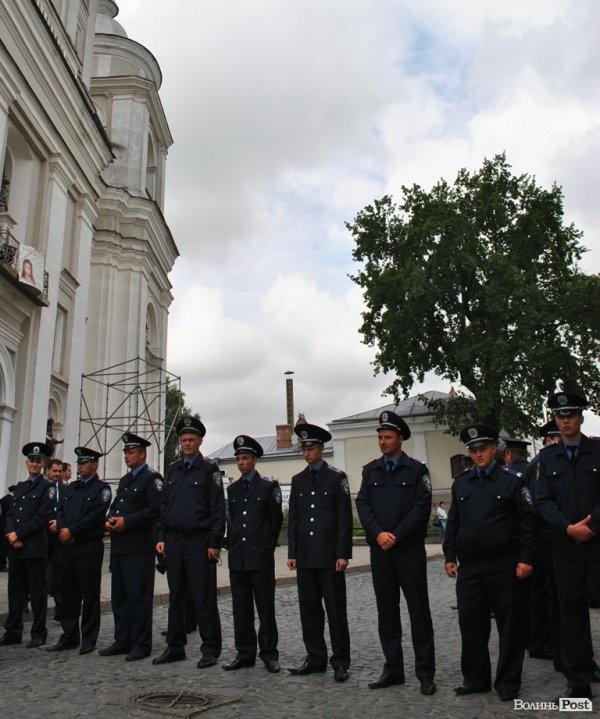 Правоохоронці були повсюди