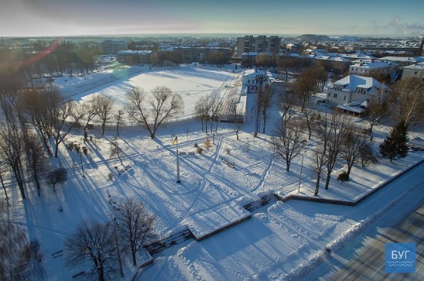 Засніжений Нововолинськ показали з висоти пташиного польоту