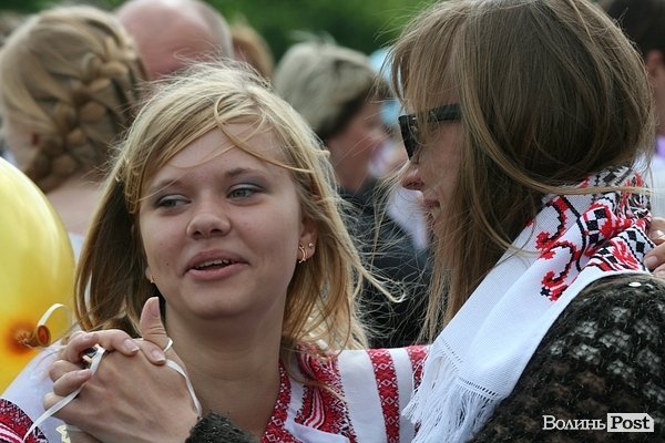 У Луцьку пролунав останній дзвінок. ФОТО