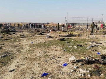 Іран не передає чорні скриньки з розбитого літака МАУ