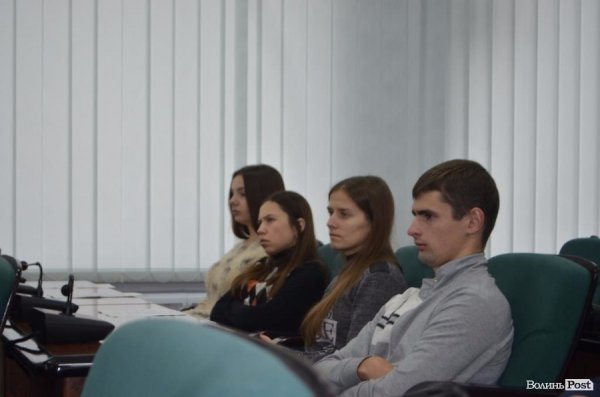 Селфі в кабінеті мера, екскурсія та презентація – у Луцькраді день відкритих дверей