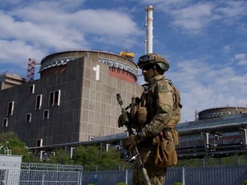 Перед приїздом місії МАГАТЕ росіяни вивезли з ЗАЕС військову техніку