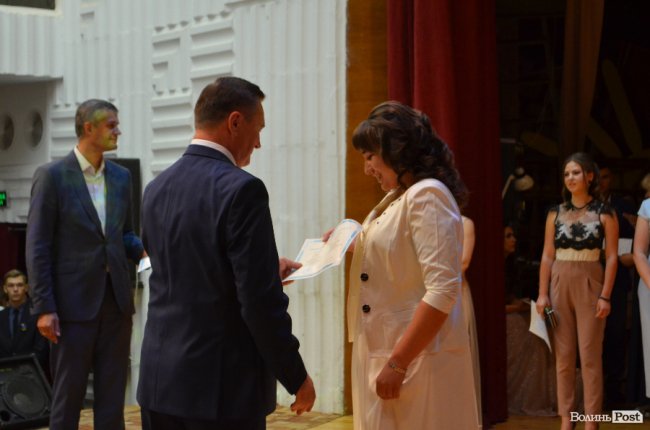 «Ви наша надія»: у луцькому педколеджі – випускний. ФОТО