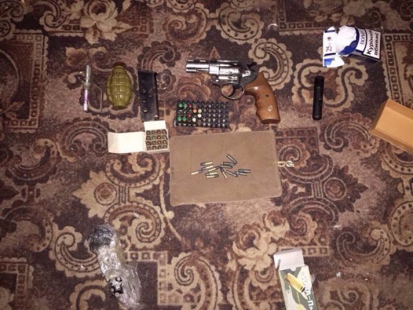 СБУ викрила групу, яка займалась виготовленням і контрабандою наркотиків. ФОТО