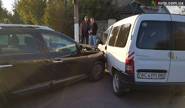 На Волині – аварія на перехресті