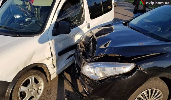 На Волині – аварія на перехресті