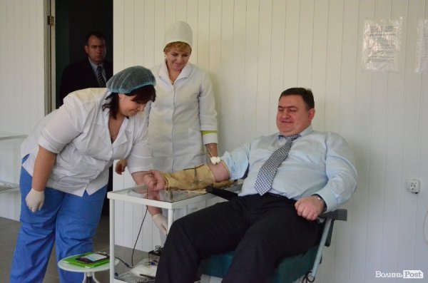 «Спецназ» здавав у Луцьку кров. ФОТО