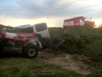На Волині перекинувся автобус: повідомили подробиці аварії
