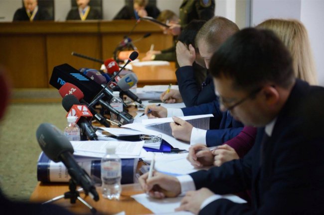 Валентин Наливайченко: Янукович - державний зрадник*