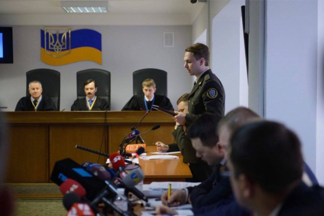 Валентин Наливайченко: Янукович - державний зрадник*