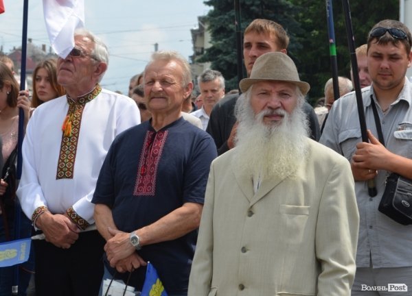 Луцьк вийшов на віче - захищати мову. ФОТО